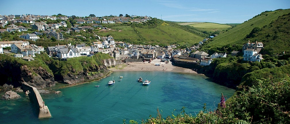 A quiet Cornish harbour village.